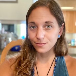 Meet your Posher, Alana